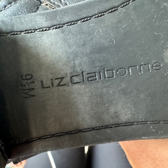 Liz Claiborne short boots - Picture 3 of 5